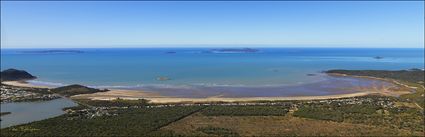 Kinka Beach - Yeppoon - QLD (PBH4 00 18306)